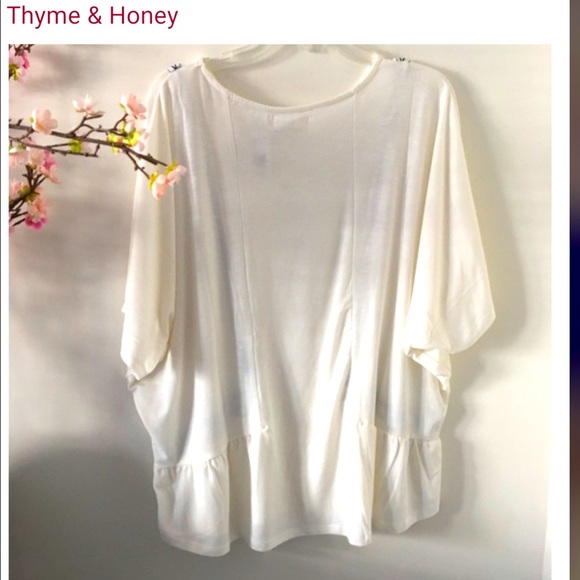 BNWT THYME & HONEY WHITE DOLMAN SLEEVE NAVY BLUE EMBROIDERED TUNIC TOP - Picture 9 of 11